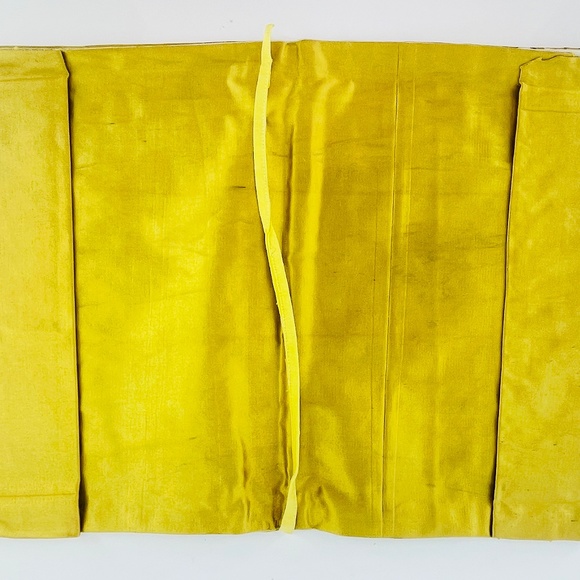 Silk Book Cover with Scene of Royal India with Horse Falcon on a Hill 11 x 15" - Picture 4 of 8